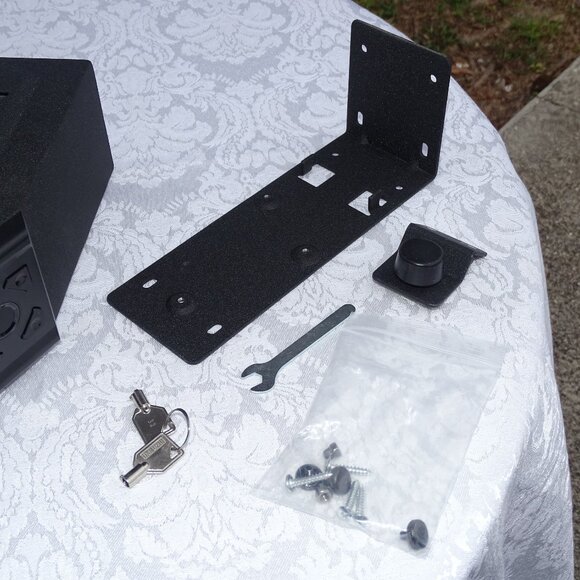 Biometric Gun Safe Keys or Fingerprint Dropdown Safe - Picture 10 of 16